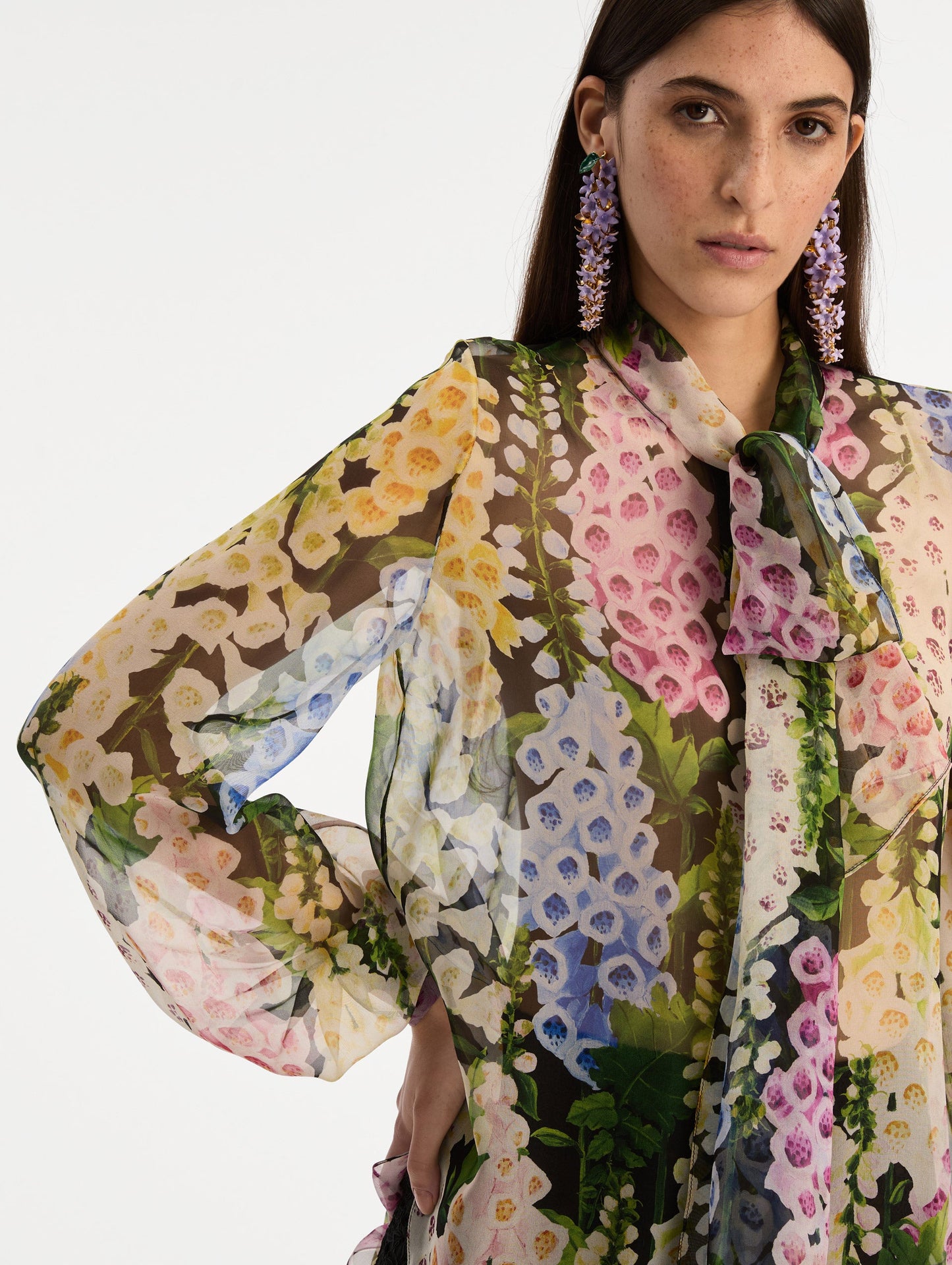 Foxglove Tie-Neck Chiffon Blouse Black multi / Oscar de la Renta