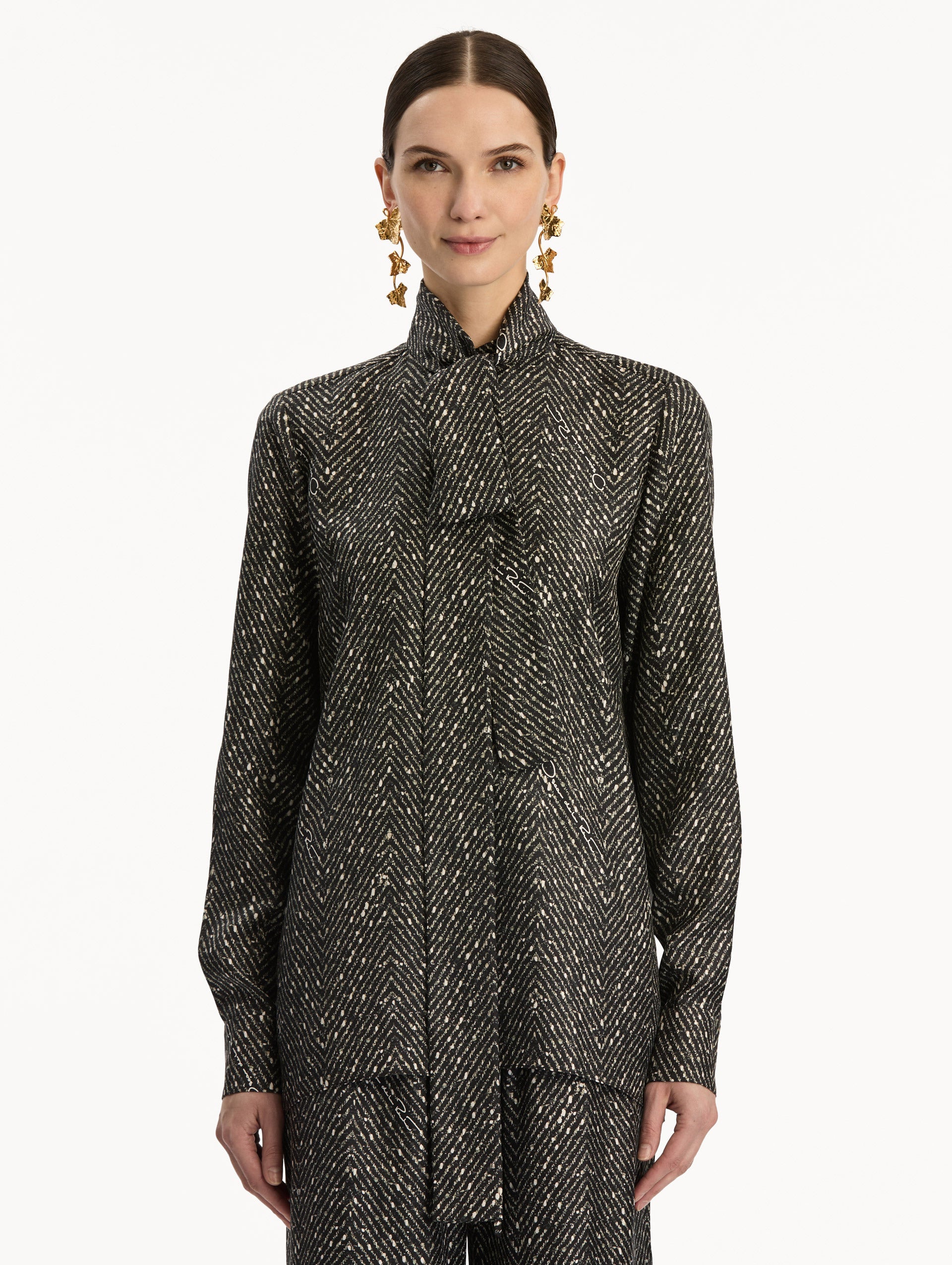 Chevron Tie-Neck Silk Twill Blouse Black/white / Oscar de la Renta