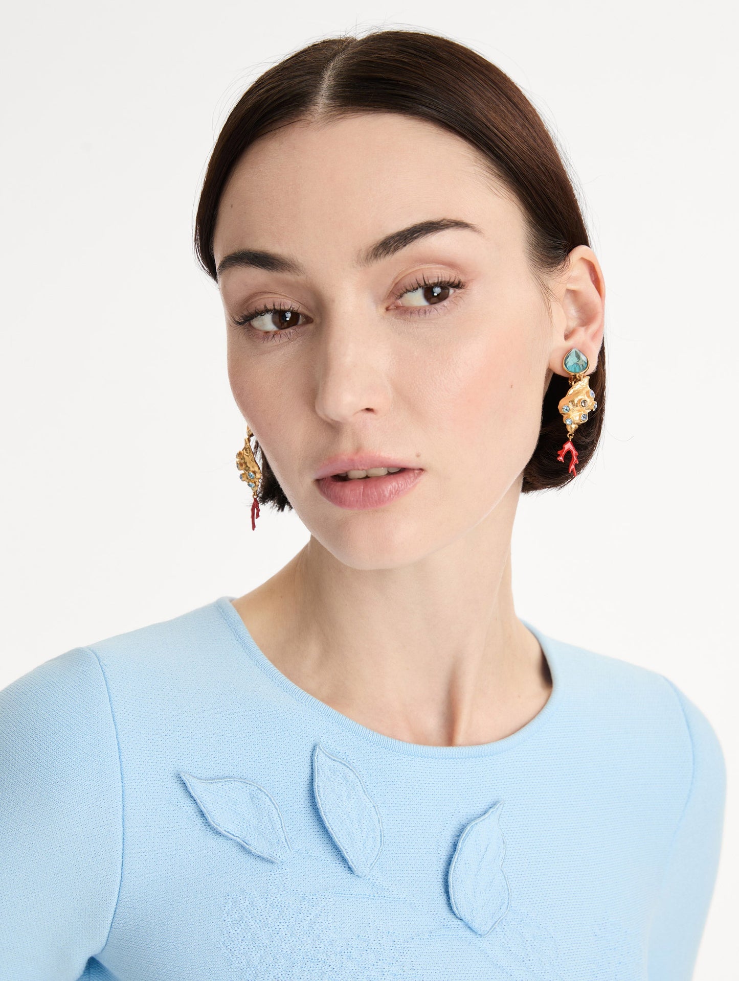 Mixed-Seashell Drop Clip-On Earrings Aquamarine / Oscar de la Renta