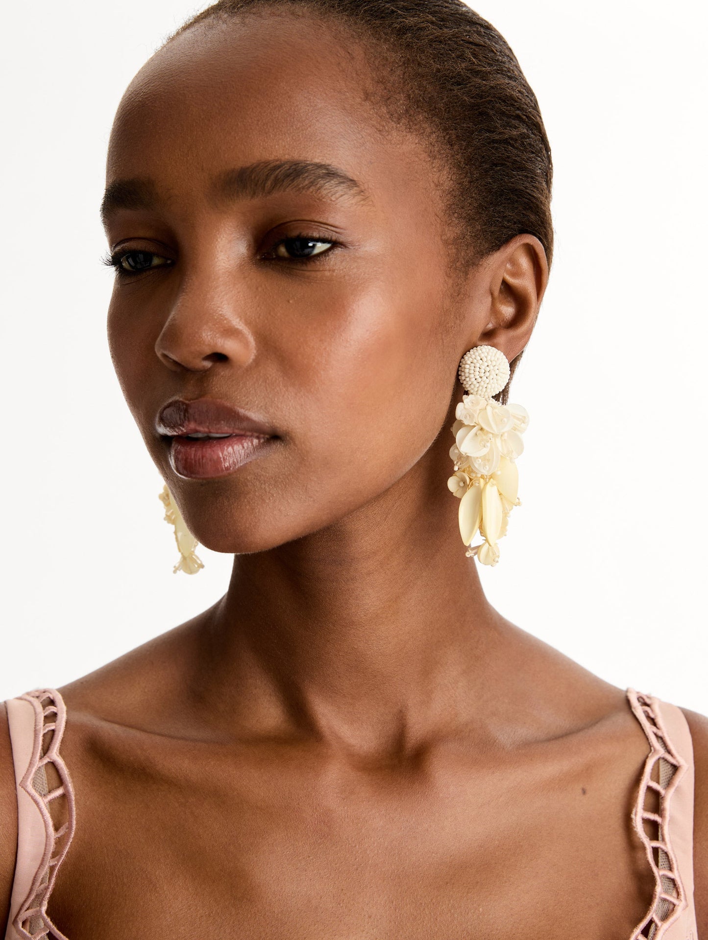 Cascading Petal Drop Clip-On Earrings White / Oscar de la Renta