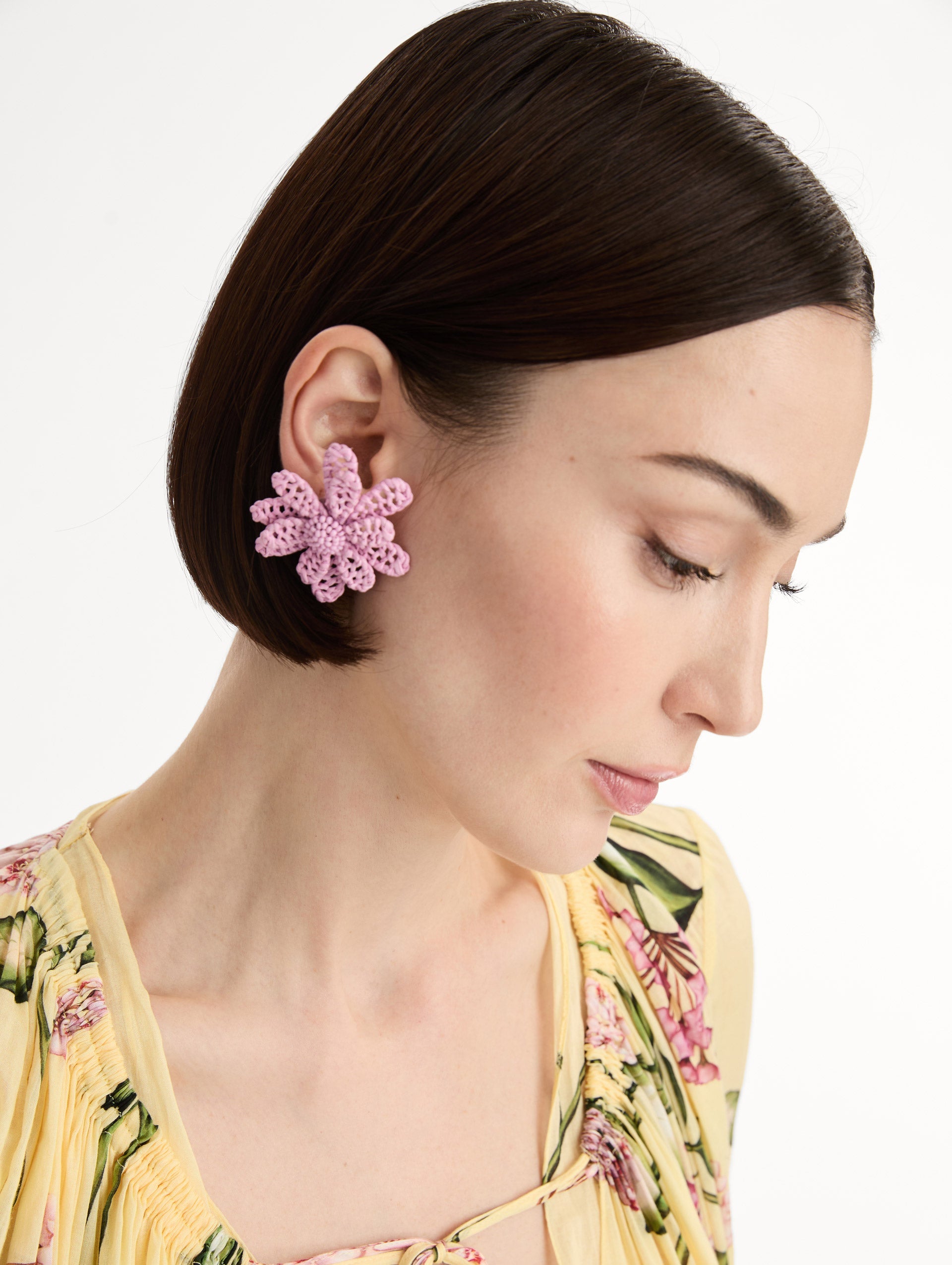 Large Woven Raffia Flower Earrings Tulip / Oscar de la Renta