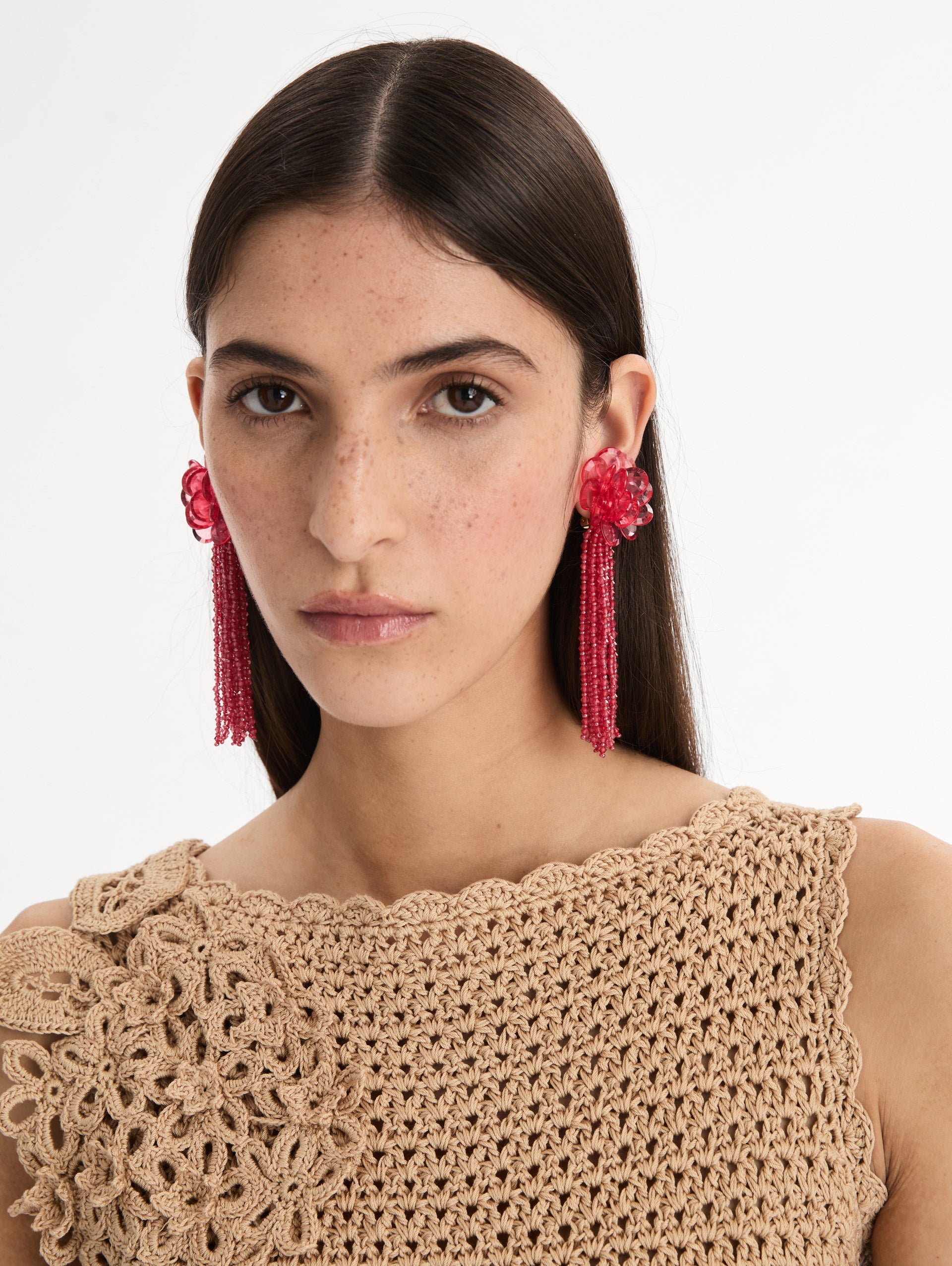 Flower Chanelier Clip-On Earrings Rose / Oscar de la Renta