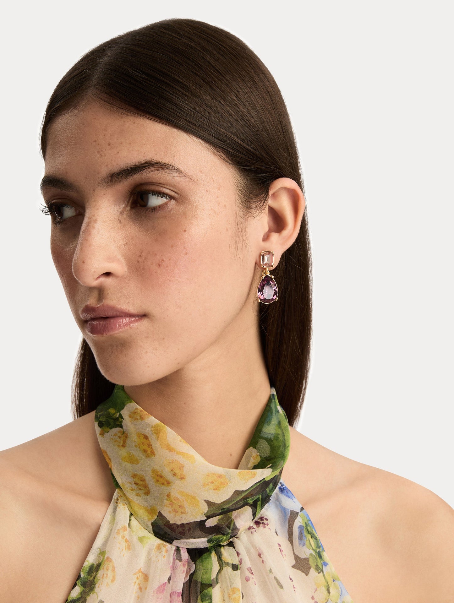 Crystal Drop Earrings Purple / Oscar de la Renta