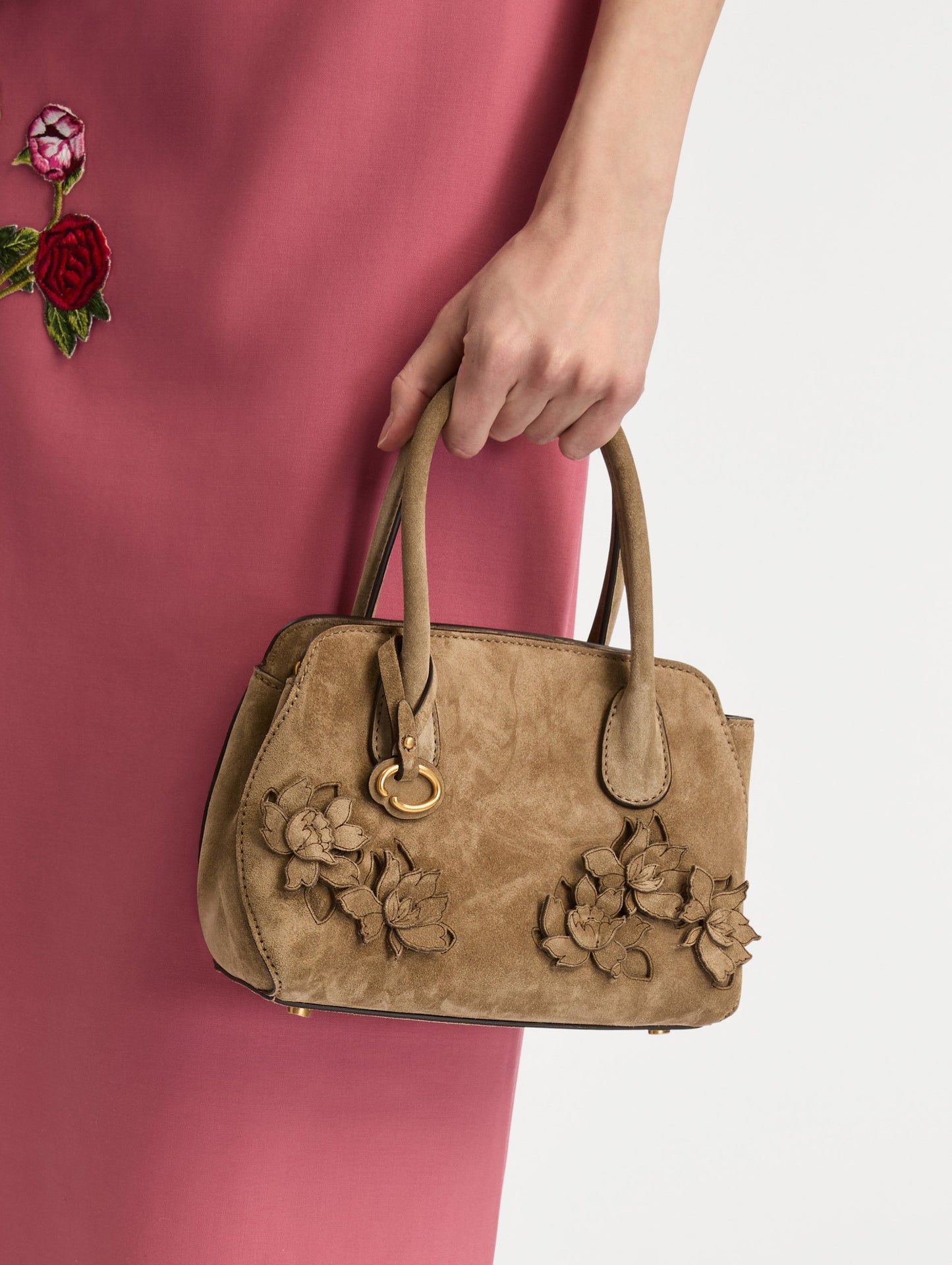 The Mini Ivy in Suede Taupe / Oscar de la Renta