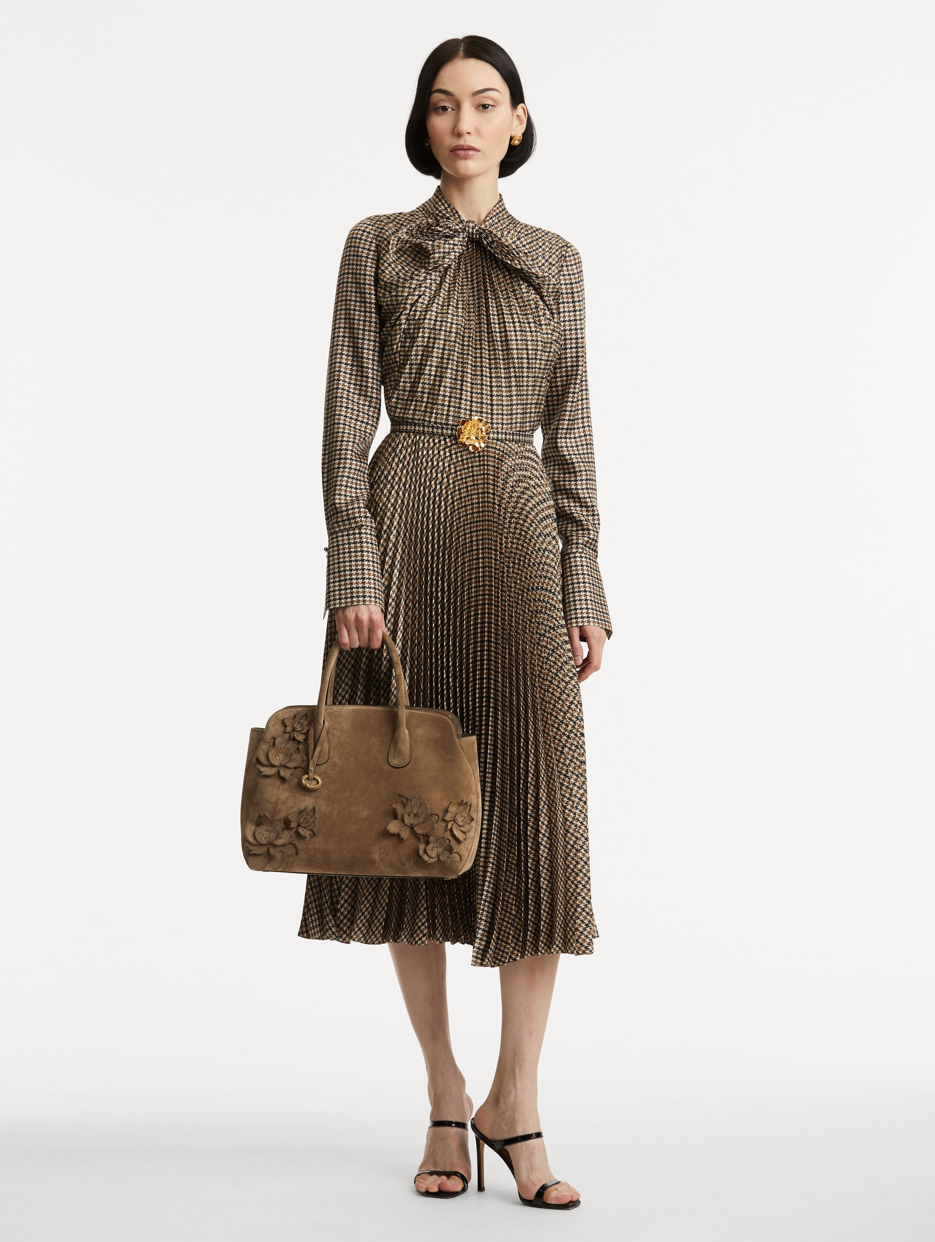 The Ivy in Suede Taupe / Oscar de la Renta