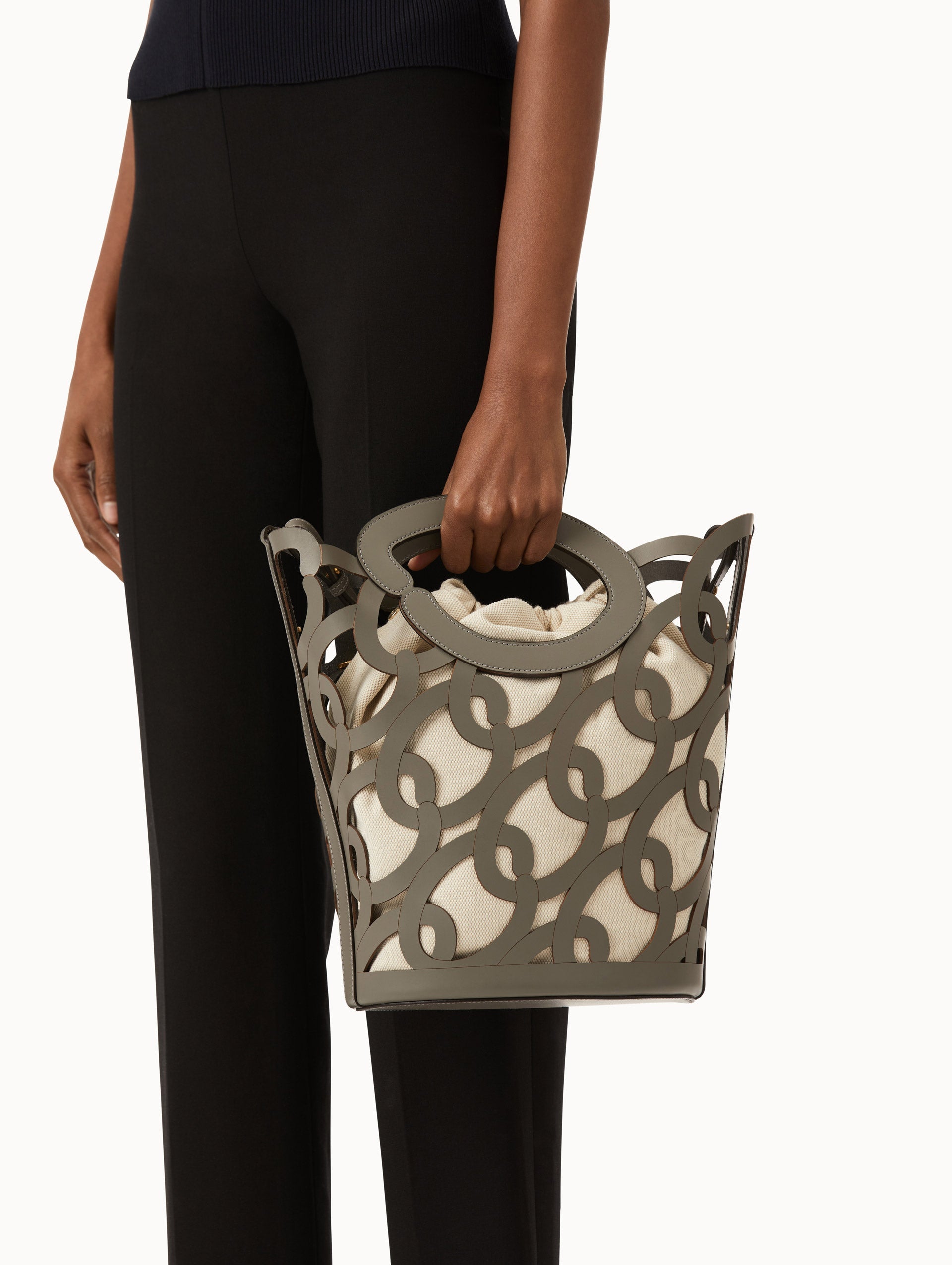 Oscar Chain-Link Leather Tote Grey / Oscar de la Renta