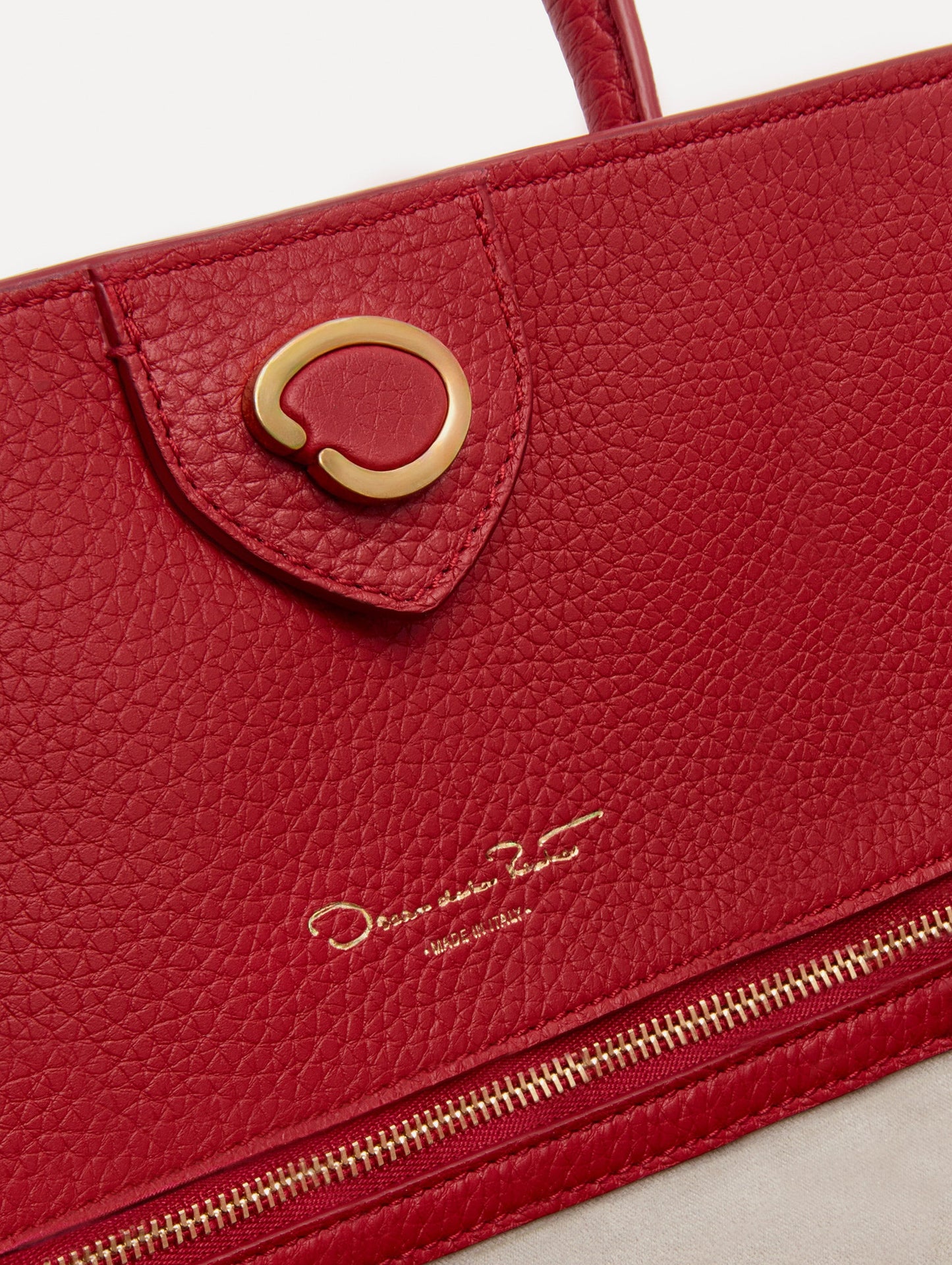 The Ivy Scarlet / Oscar de la Renta