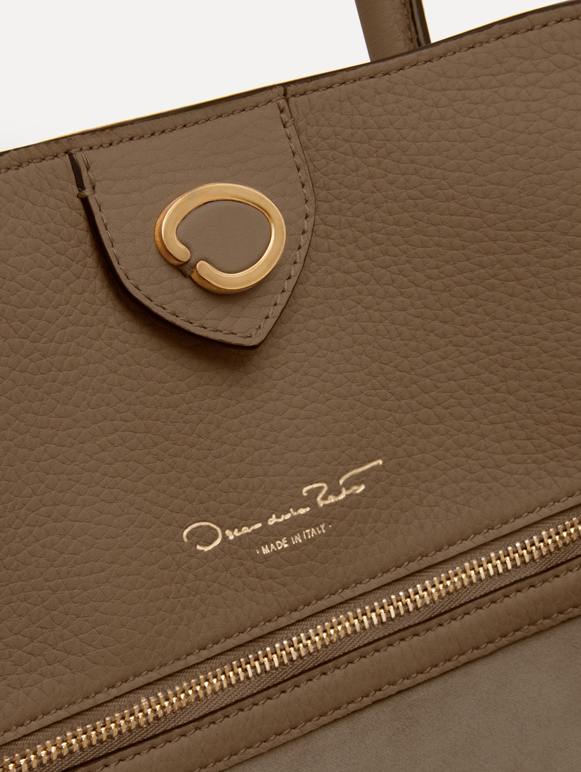 The Ivy Stone / Oscar de la Renta